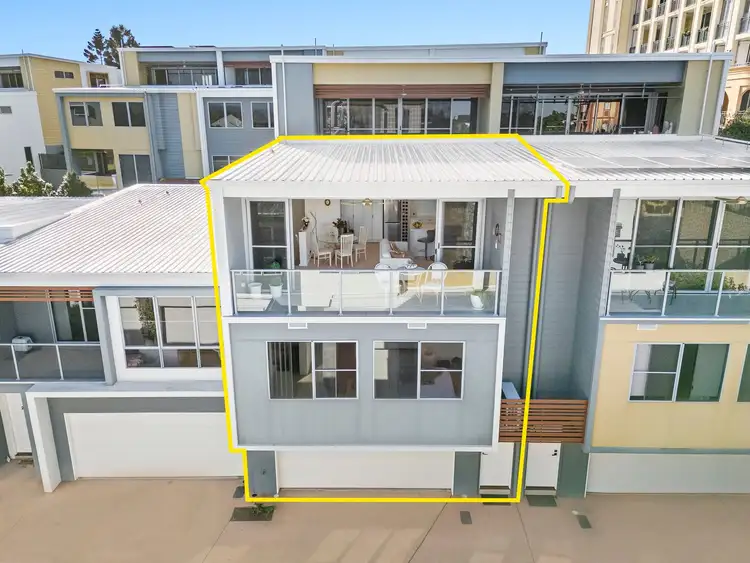 Second view of Homely house listing, 19/3031 The Boulevard, Carrara QLD 4211