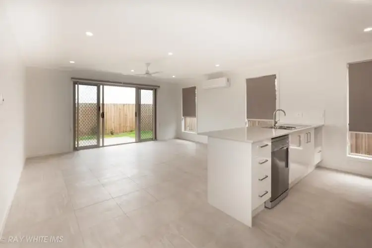 Third view of Homely house listing, 2/20 Cummings Circuit, Willow Vale QLD 4209