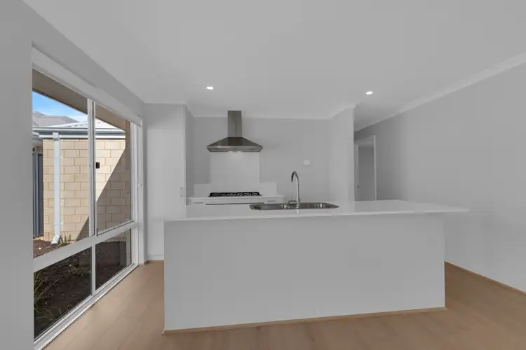 Fifth view of Homely house listing, 33 Edensor Vista, Baldivis WA 6171