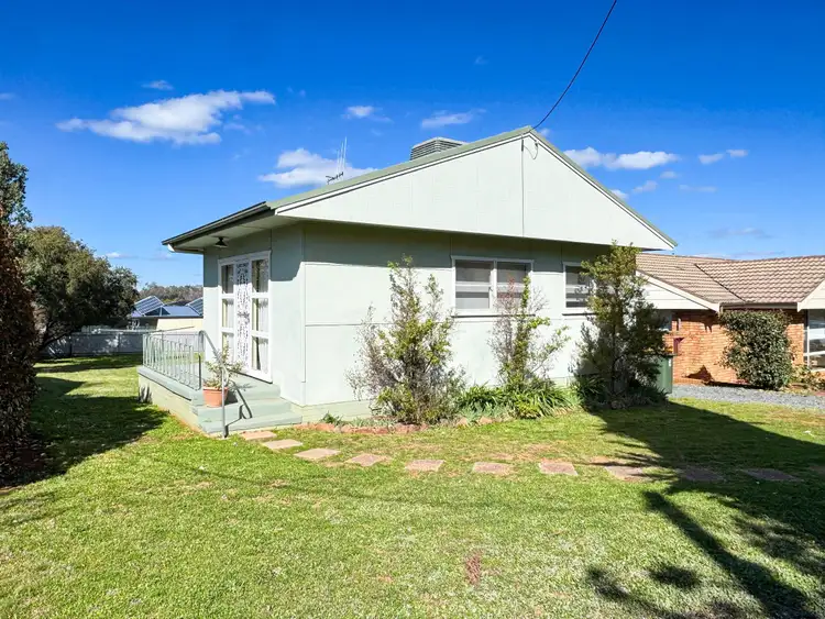 13 Hume Street, Parkes NSW 2870