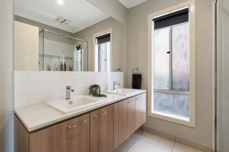 Fourth view of Homely house listing, 14 Nesting Vista, Craigieburn VIC 3064