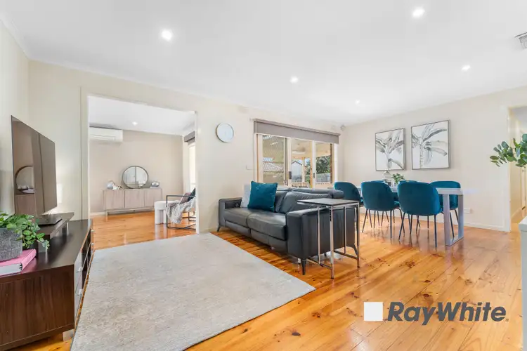 Fifth view of Homely house listing, 7 Rolland Court, Endeavour Hills VIC 3802