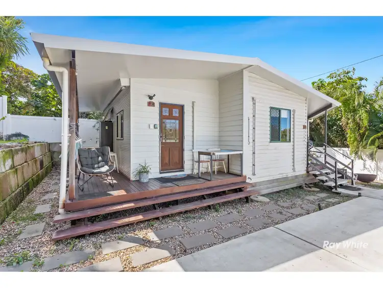2/74 Farnborough Road, Yeppoon QLD 4703