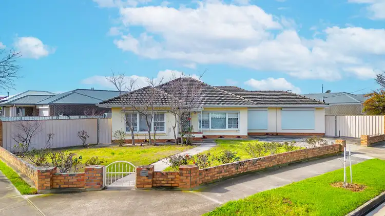 19 Tyrie Avenue, Findon SA 5023