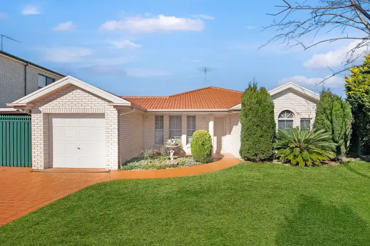 5 Minuet Court, Glenwood NSW 2768