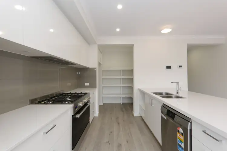 Fifth view of Homely house listing, 16 Rogers Close, Berwick VIC 3806
