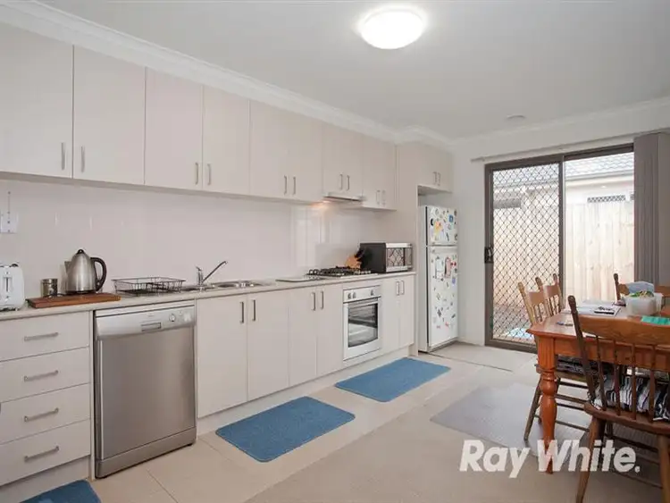 24/3 Elisa Pl, Hastings VIC
