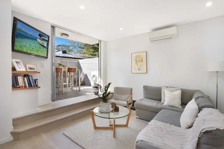 Second view of Homely unit listing, 2/31 Midway Drive, Maroubra NSW 2035