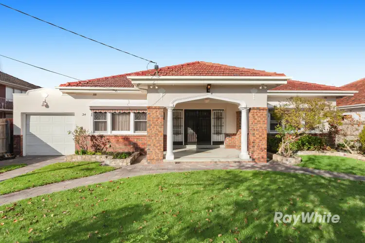 34 Shepparson Avenue, Carnegie VIC 3163