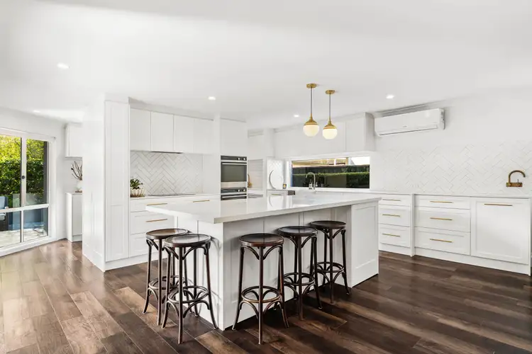Third view of Homely house listing, 6 Matthew Circuit, Mardi NSW 2259