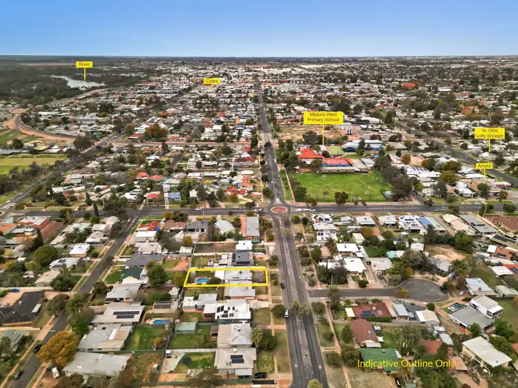 Second view of Homely house listing, 252 Ninth Street, Mildura VIC 3500