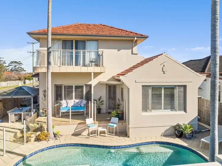 1 Lawson Street, Fairy Meadow NSW 2519