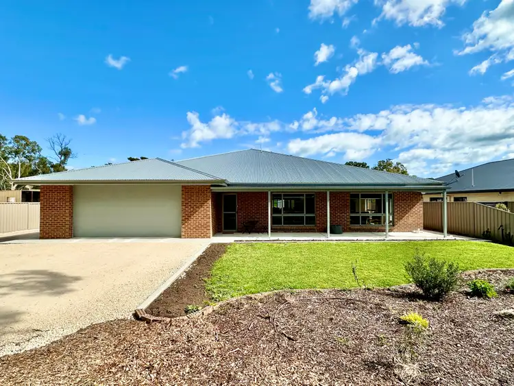 11 Naracoorte Road