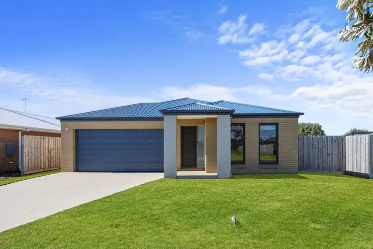 10 Callaway Court, Peterborough VIC 3270
