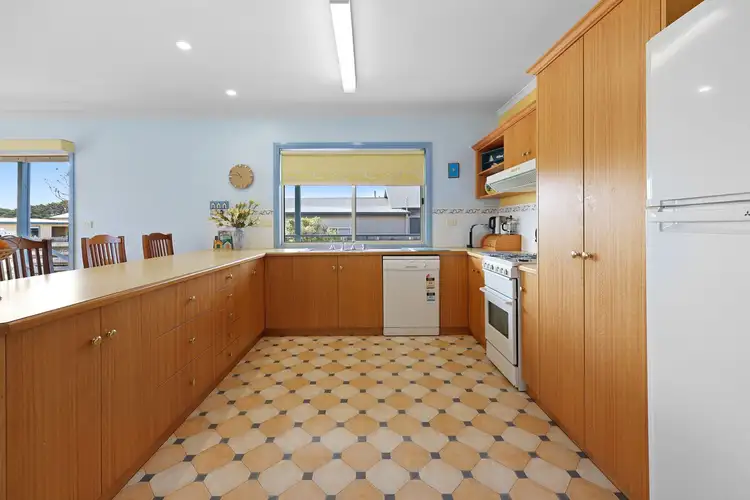 Fifth view of Homely house listing, 9 Casino Street, Peterborough VIC 3270