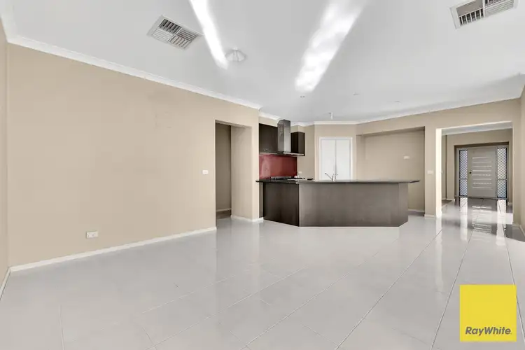 Third view of Homely house listing, 8 Winona Circuit, Tarneit VIC 3029