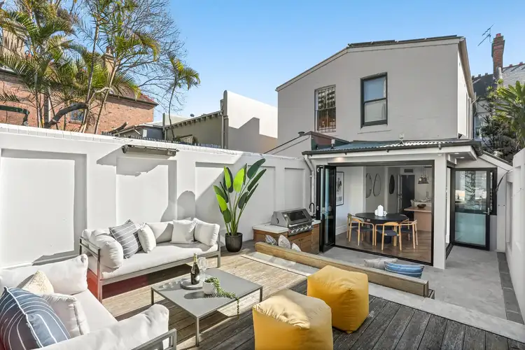 112 Edgecliff Road, Woollahra NSW 2025