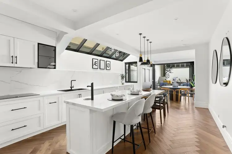 112 Edgecliff Road, Woollahra NSW 2025