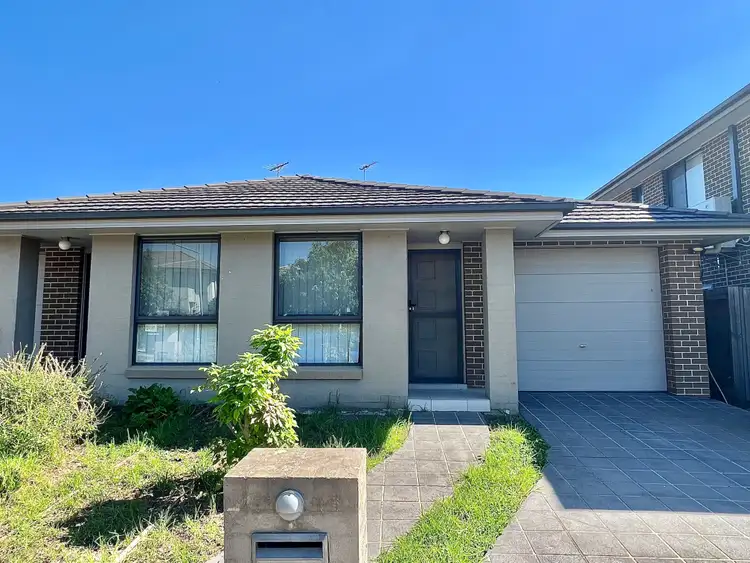 16 Callinan Crescent, Bardia NSW 2565
