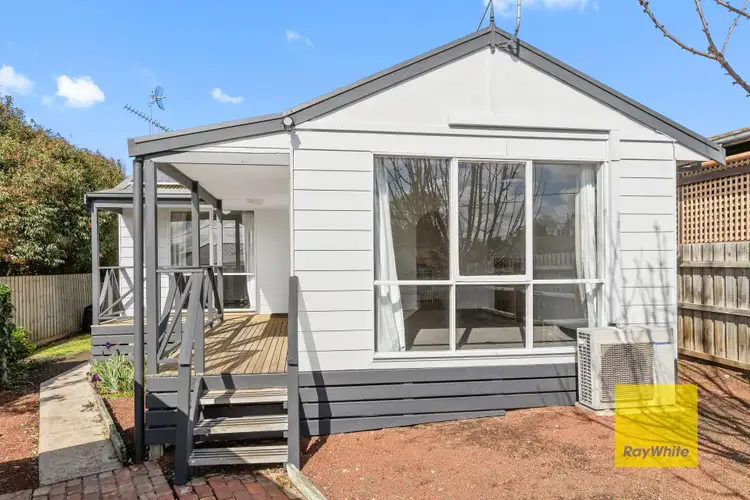 1A Autumn Street, Belmont VIC 3216