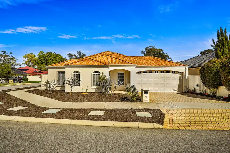9 Elyard Crescent, Stirling WA 6021