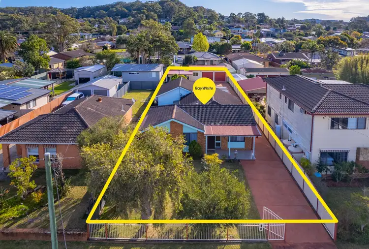 14 Clare Crescent, Berkeley Vale NSW 2261