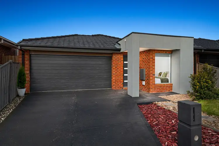7 Dingo Road, Beveridge VIC 3753