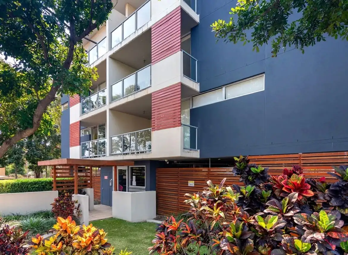 Main view of Homely apartment listing, 1 & 14/5 Carey Lane, Southport QLD 4215