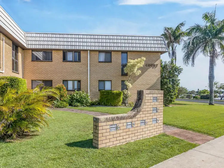 5/6 Dayman Street, Urangan QLD 4655