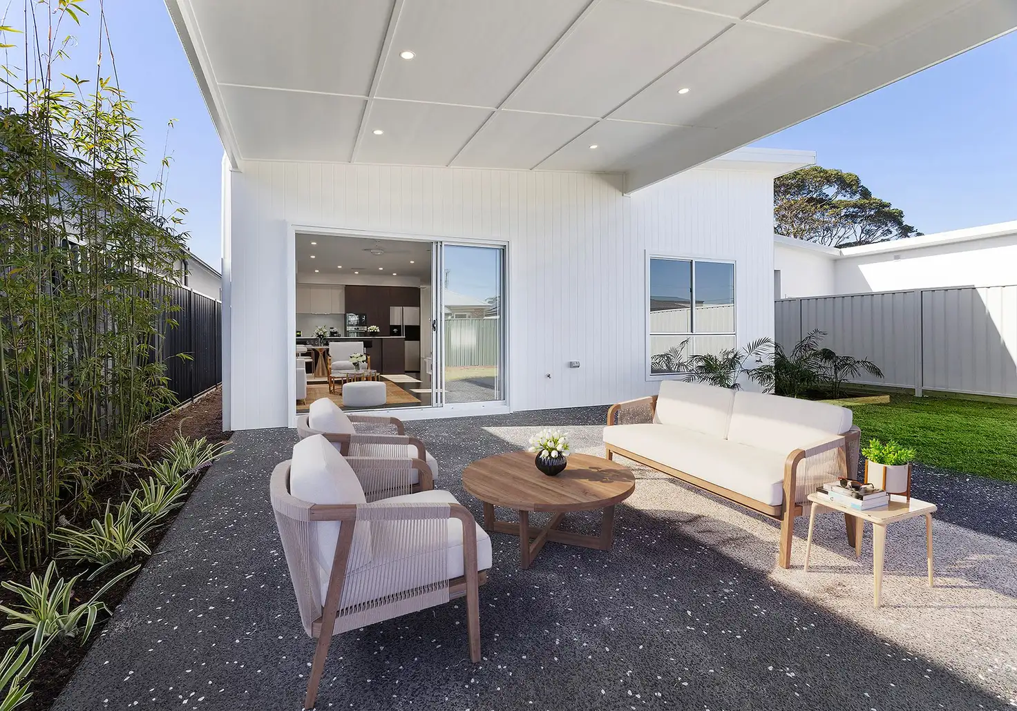 Main view of Homely villa listing, 2/39b Davenport Road, Shoalhaven Heads NSW 2535