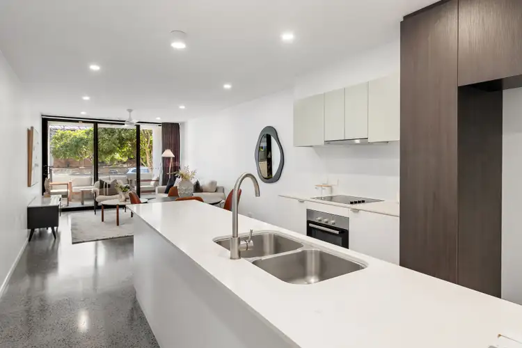 Fourth view of Homely apartment listing, 205/27 Ekibin Road, Annerley QLD 4103
