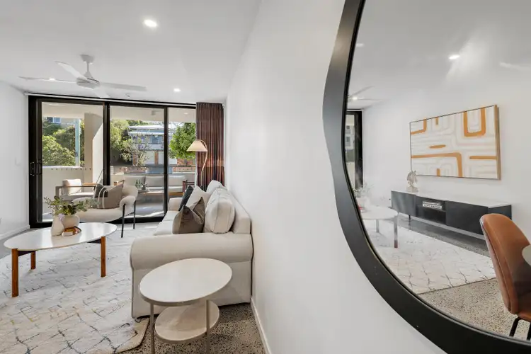 Sixth view of Homely apartment listing, 205/27 Ekibin Road, Annerley QLD 4103