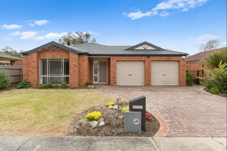 27 Bayport Drive, Langwarrin VIC 3910
