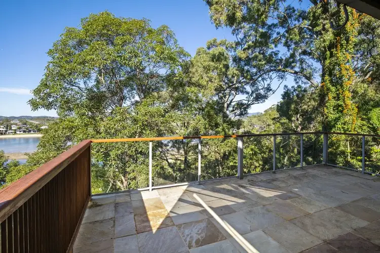 114 Ocean Parade, Burleigh Heads QLD 4220