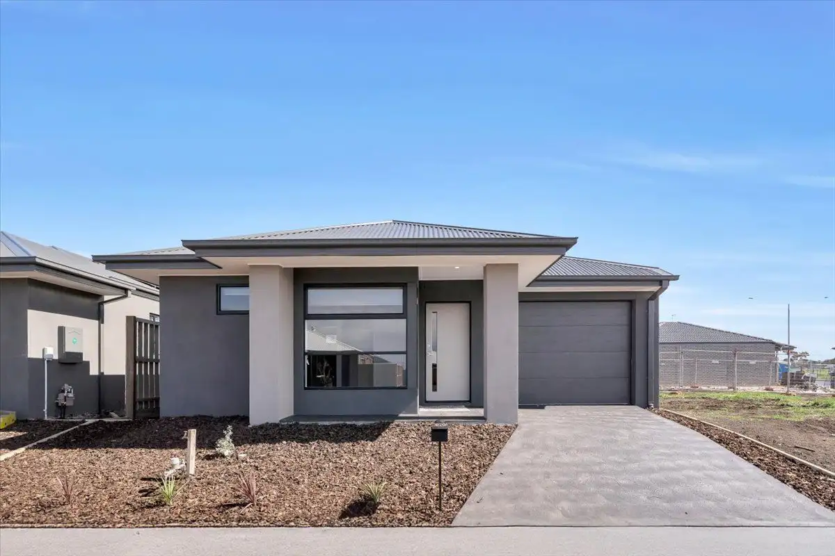 Main view of Homely house listing, 5 Buloke Way, Lara VIC 3212