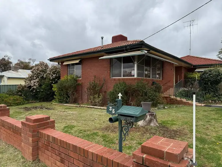 35 Oxford Street, Forbes NSW 2871