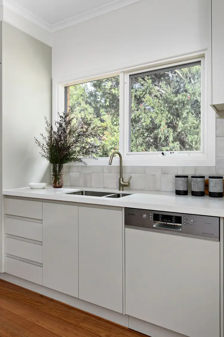 Sixth view of Homely house listing, 8 Devereaux Street, Oak Park VIC 3046