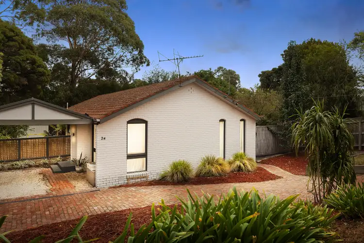 24 Pine Hill Drive, Frankston VIC 3199