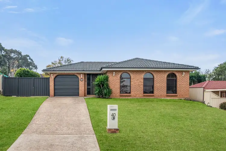 40 Romeo Crescent, Rosemeadow NSW 2560