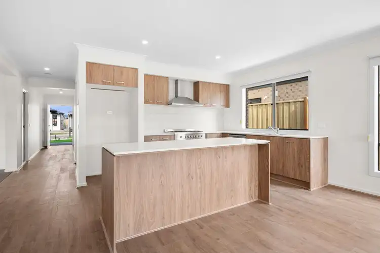Second view of Homely house listing, 48 Sunlight Circuit, Lara VIC 3212