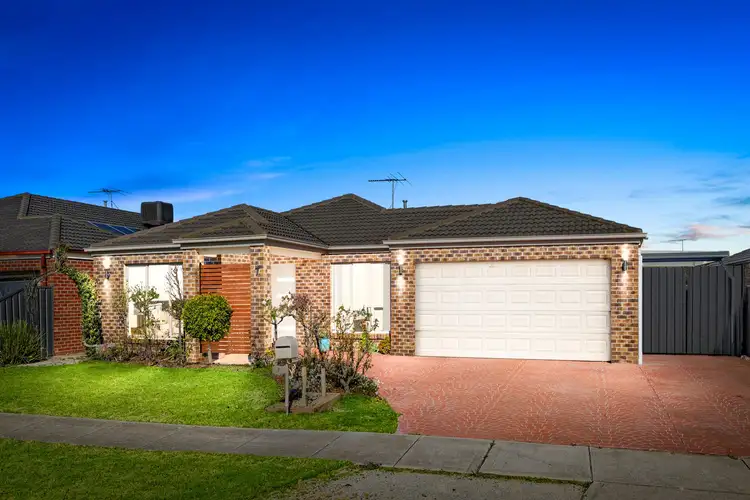 7 Wallaman Street, Manor Lakes VIC 3024
