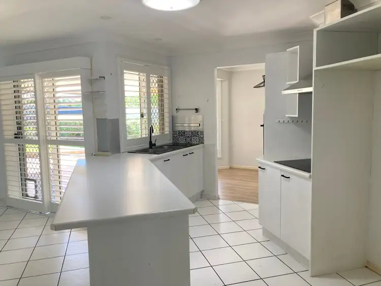 8 Mizzen Place, Deception Bay QLD 4508