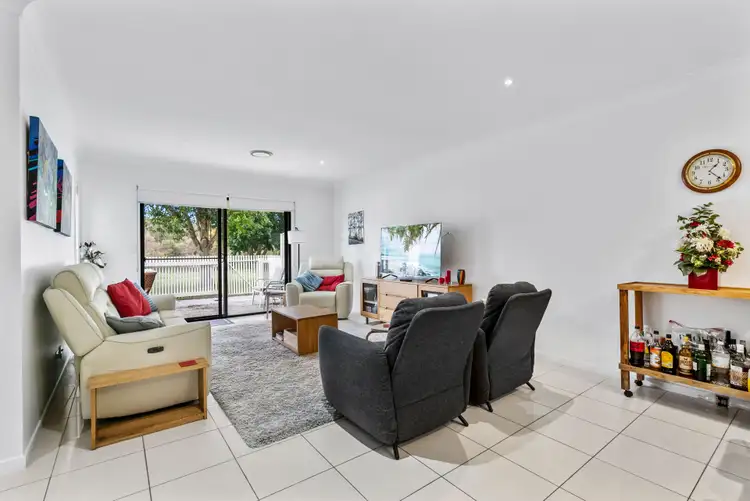 2/2 Inland Drive, Tugun QLD 4224