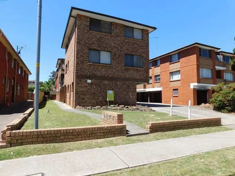 Main view of Homely unit listing, 3/16 Collimore Avenue, Liverpool NSW 2170