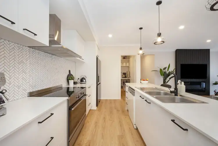 Fourth view of Homely house listing, 27 Goldstraw Esplanade, Warrnambool VIC 3280