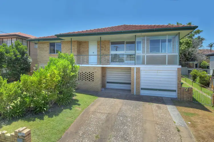 10 Novello Street, Mansfield QLD 4122