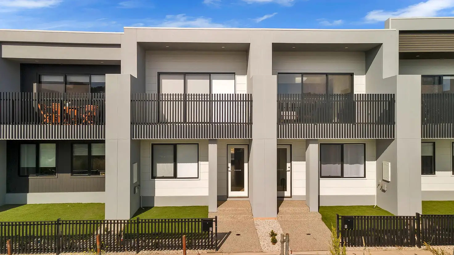 Main view of Homely townhouse listing, 3 Ometepe Walk, Craigieburn VIC 3064