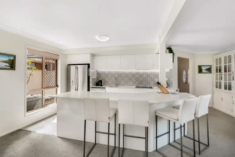 1/31 Eider Avenue, Paradise Point QLD 4216