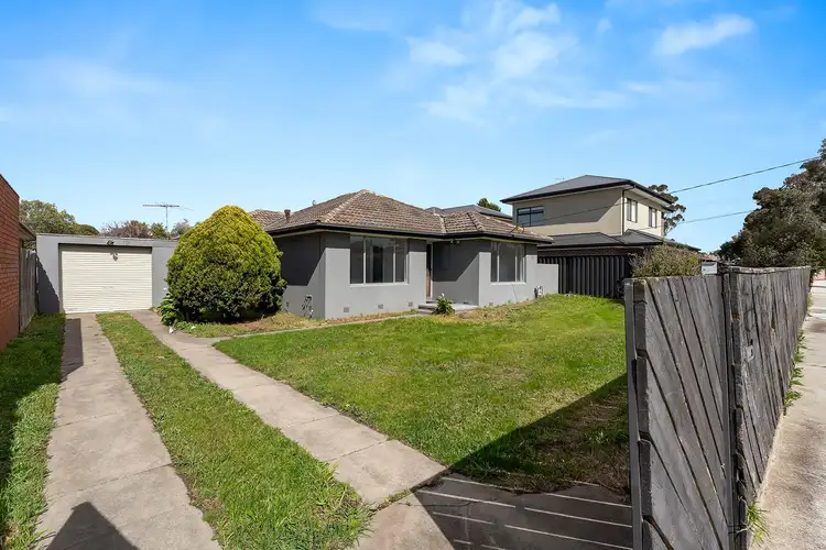 15 Beacon Hills Crescent, Craigieburn VIC 3064
