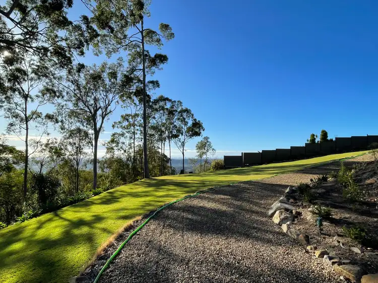 21 Wildflower Court, Tamborine Mountain QLD 4272